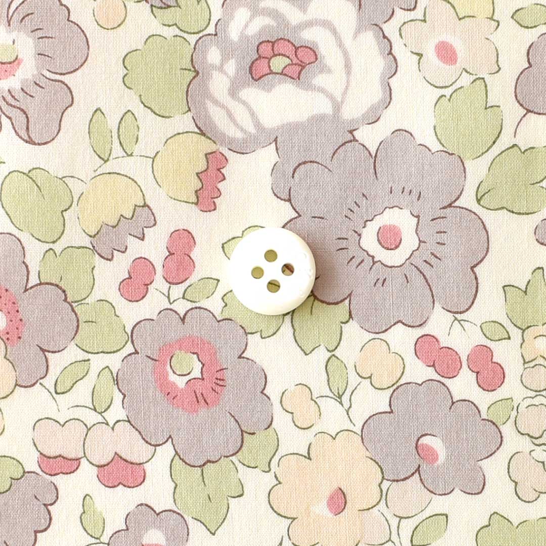 リバティプリント　Betsy ◎J19J(ブラウングレー・クリームイエロー系)