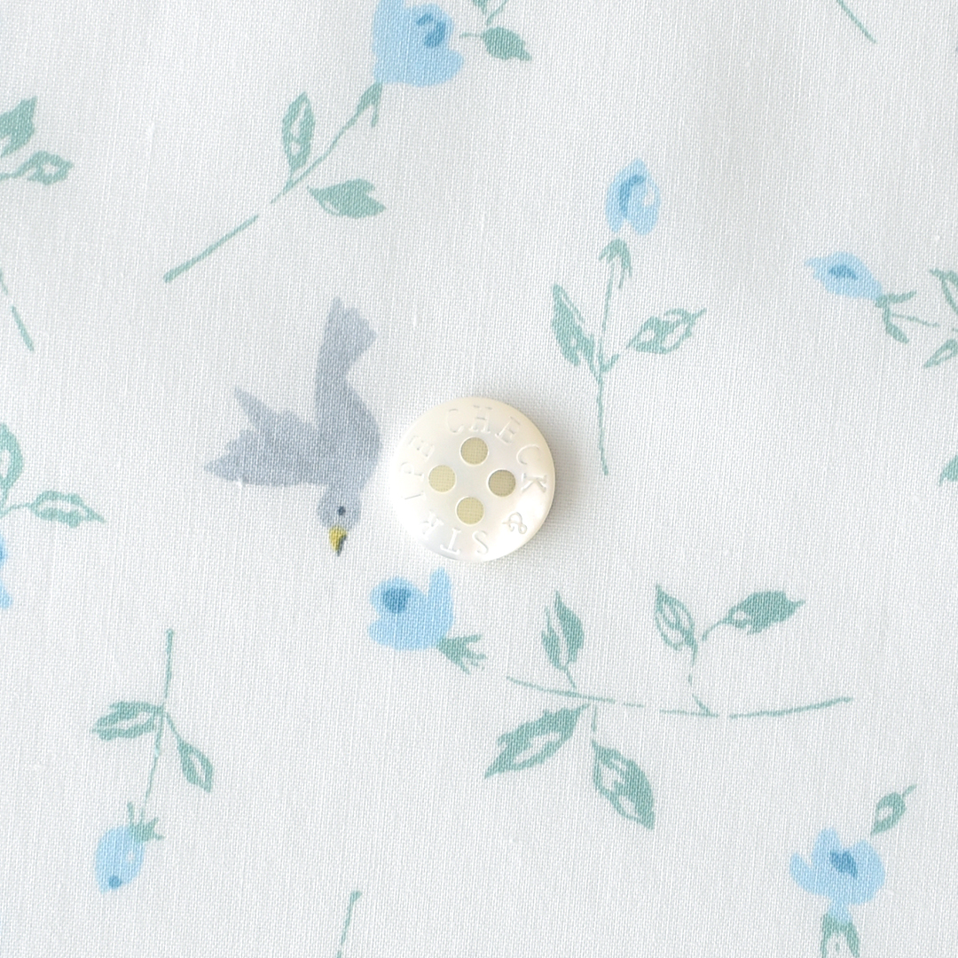 リバティプリント　Demi Birds  ◎J24D(ライトブルー系)