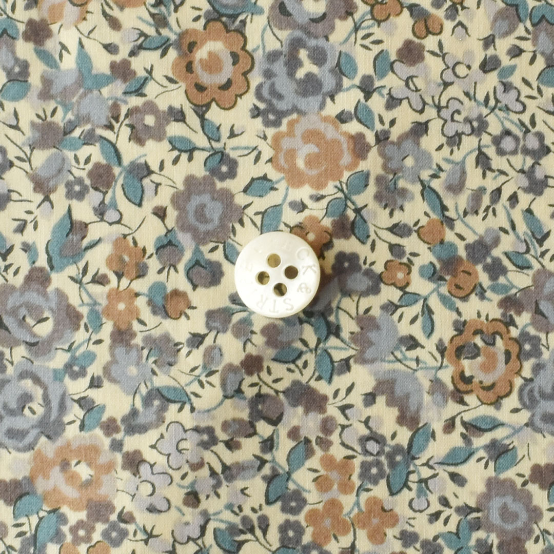 リバティプリント　Emma and Georgina YE(ベージュ系)