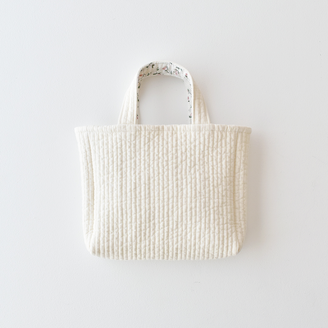 ヌビキルトとリバティプリントの小さなかばんのキット　きなり