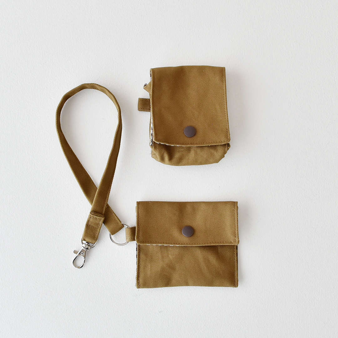 イヤホンケースとカードケースのキット　ミルクキャラメルのセット