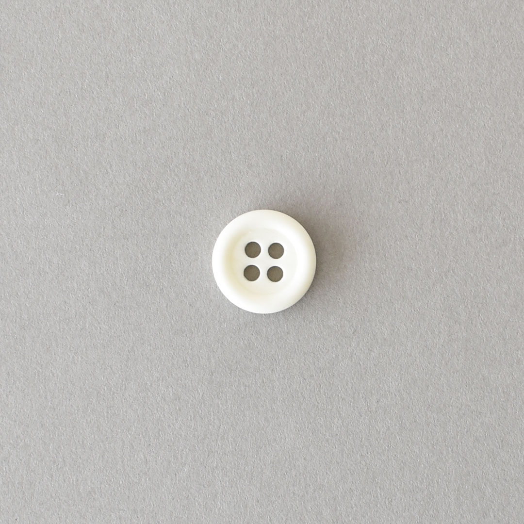 四つ穴ボタン  オフホワイト(15mm)　5個セット