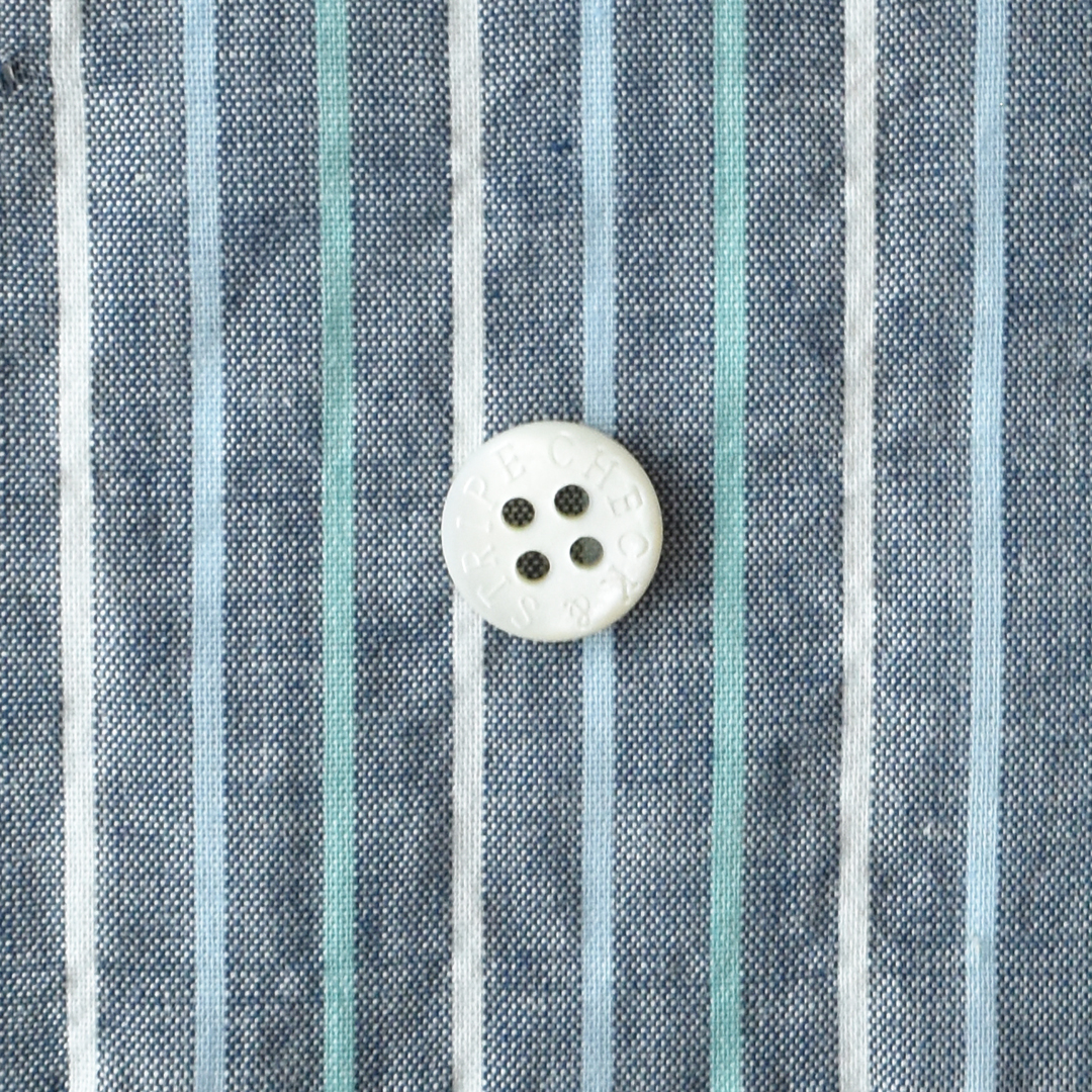 薄手のコットンシャーリング  ストライプ　ネイビー系