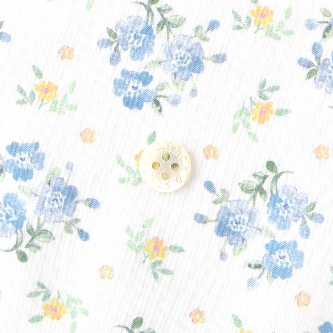 リバティプリント　Magdalena Posy ◎J23B(白地にブルー系)