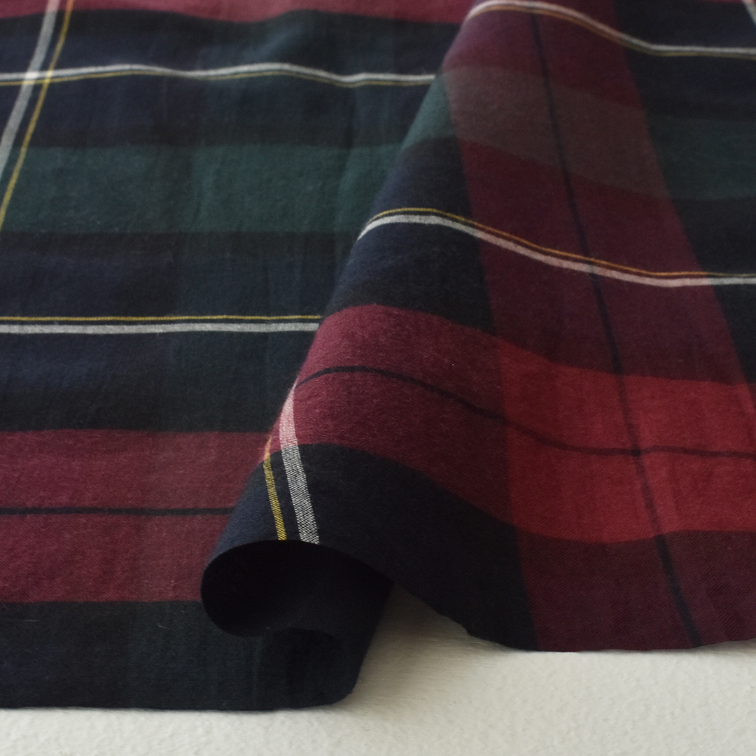 ギザコットンローンのブラックウォッチ　ネイビー×レッド系