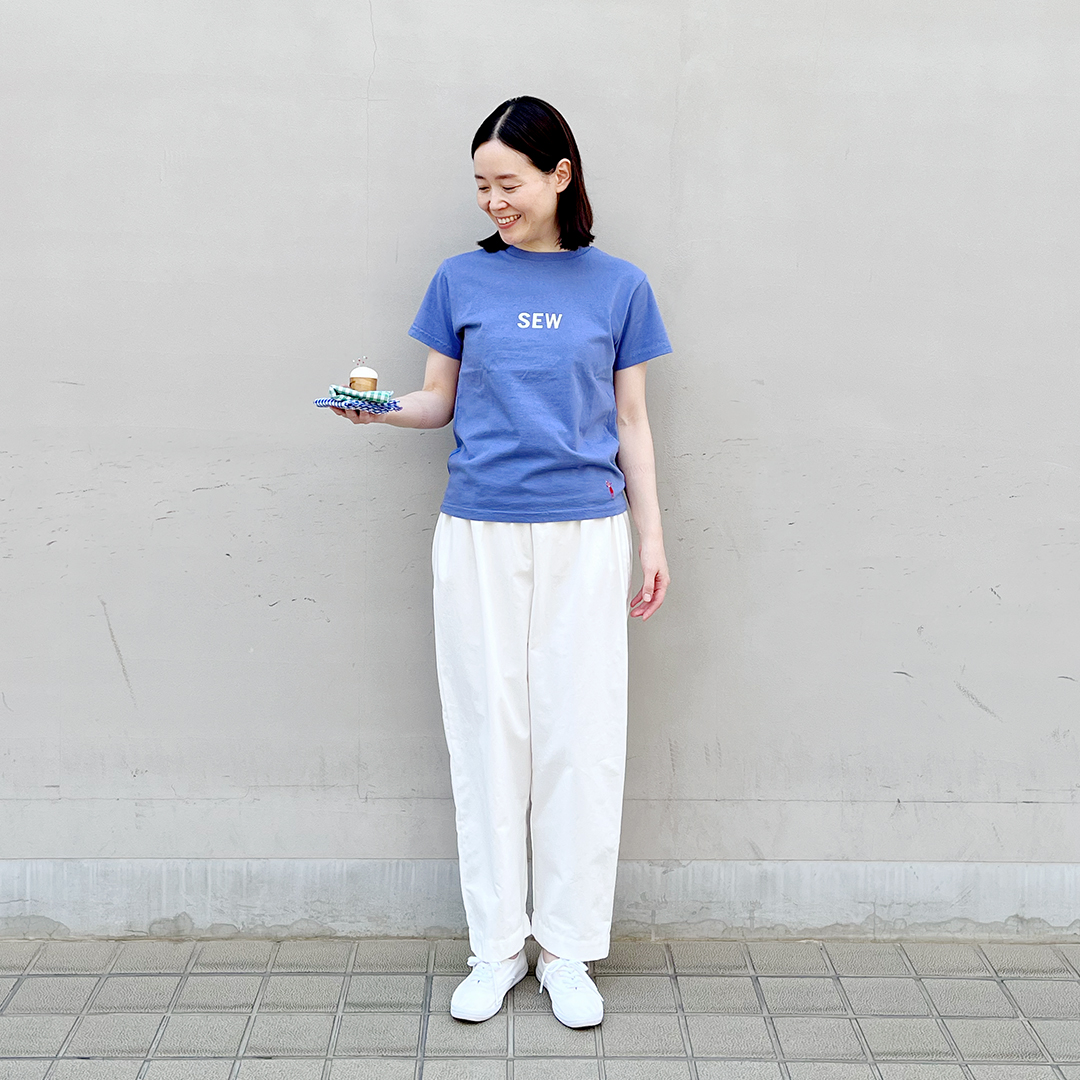 ゆったりテーパードパンツ 幅広ワッシャーライトチノクロス ホワイト　Mサイズ