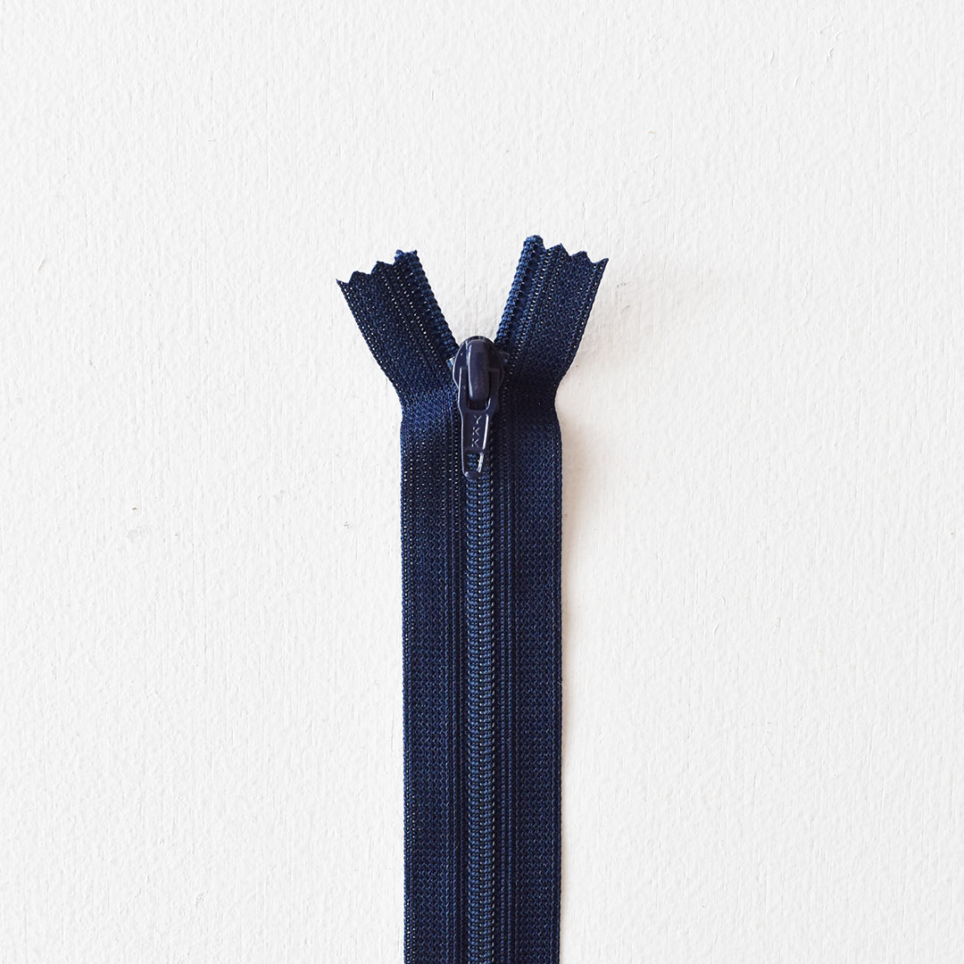 フラットニットファスナー 20cm　ネイビー