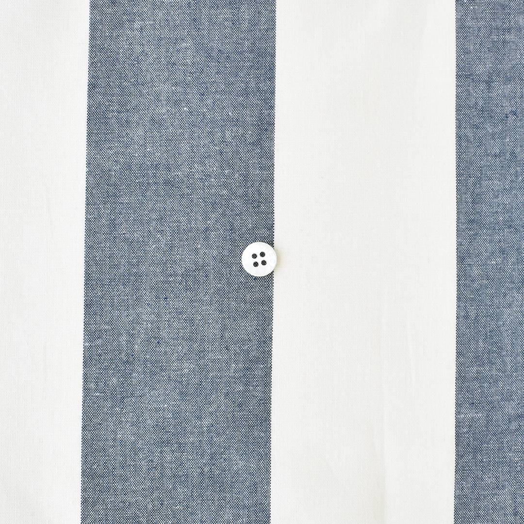 (大特価2ｍカット)先染の太ストライプのオックスフォードコットン　アイボリー×ネイビー