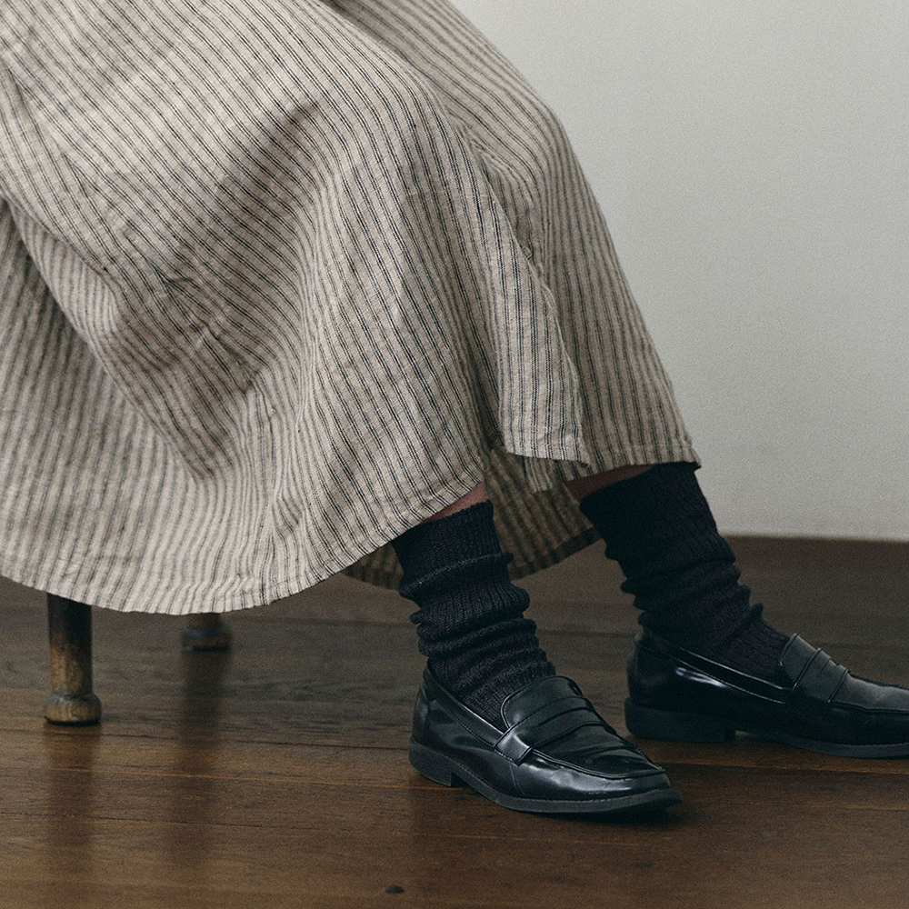 fog linen work リネンミドルゲージリブソックス　ブラック