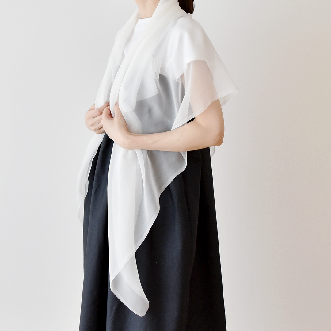 イタリア製シルクシフォン　裏地付き CHECK＆STRIPE / (少し難有大特価)ふんわりシルクシフォン オフ