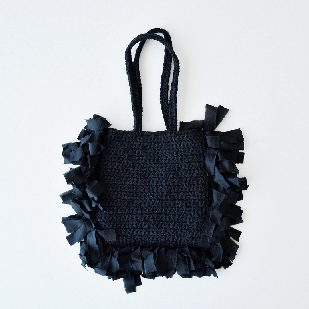 河村美琴 SQUARE FRINGE BAG BLACK