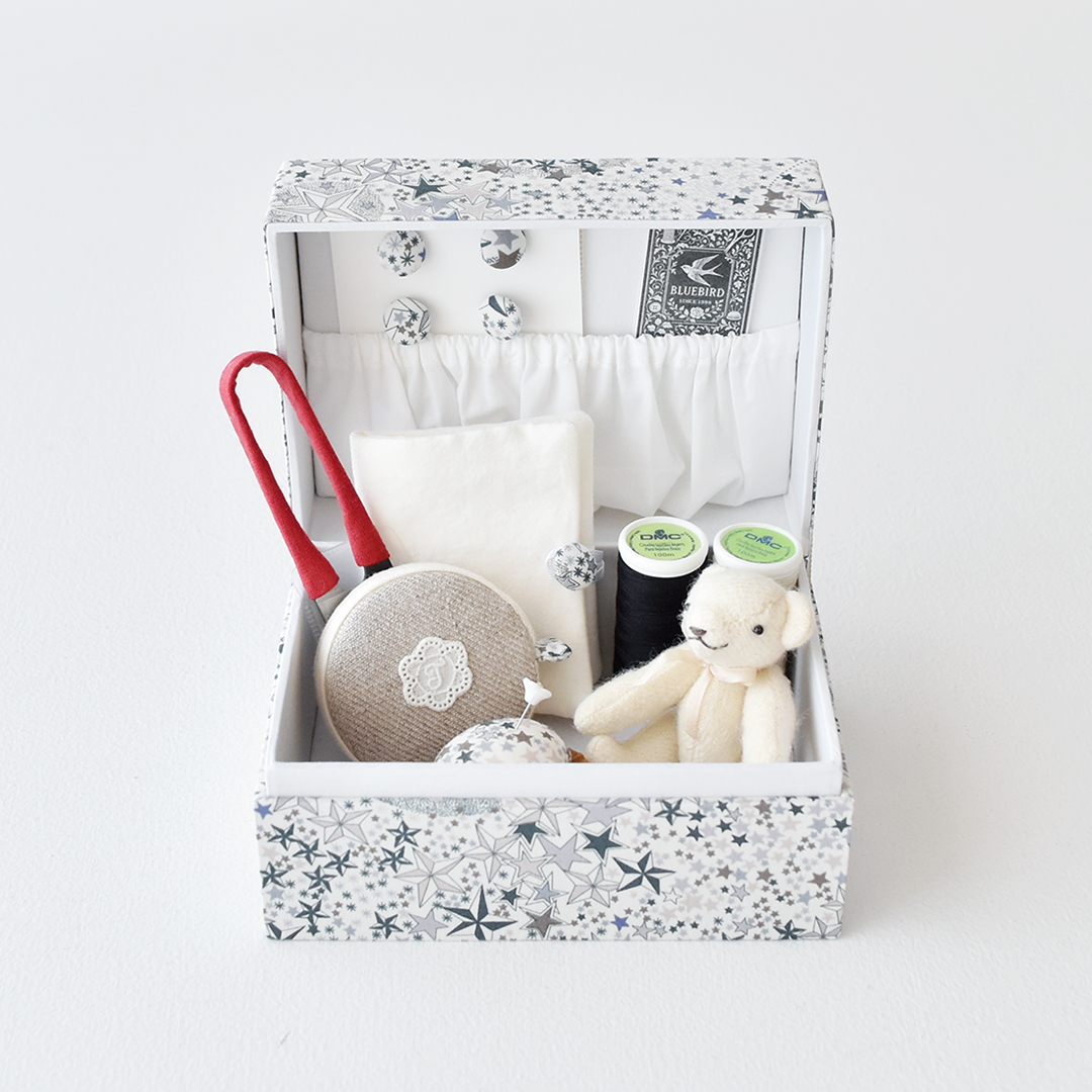 Blue Bird ソーイングボックスセット　Adelajda LBE(グレー系)