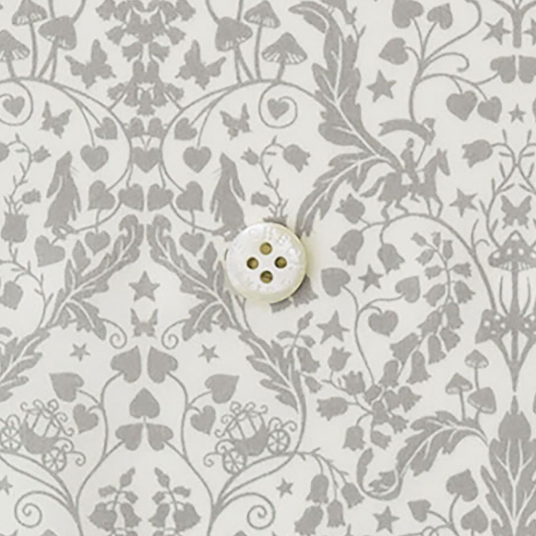 リバティプリント　Fairy Story B(きなり色地にグレージュ)