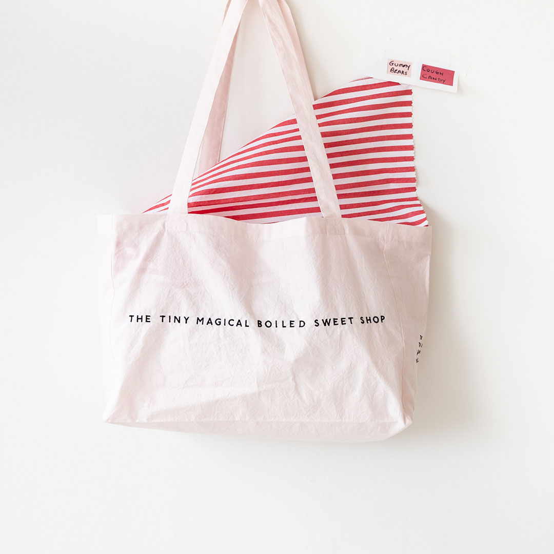 LOLIT  THE TINY MAGICAL BOILED SWEET SHOP BAG　レッド