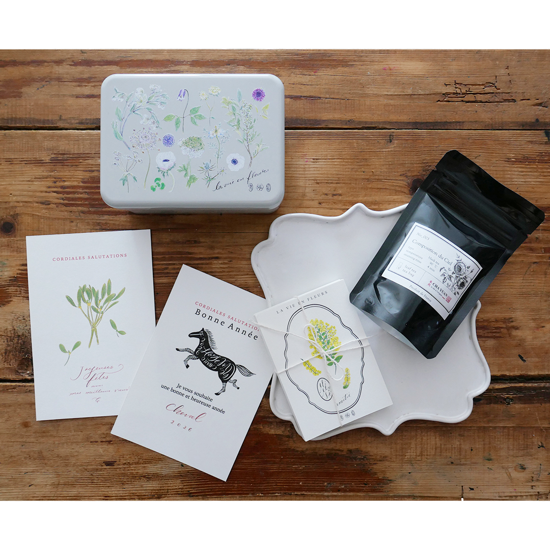 amelabo La vie en flours オリジナルの缶とカードと紅茶