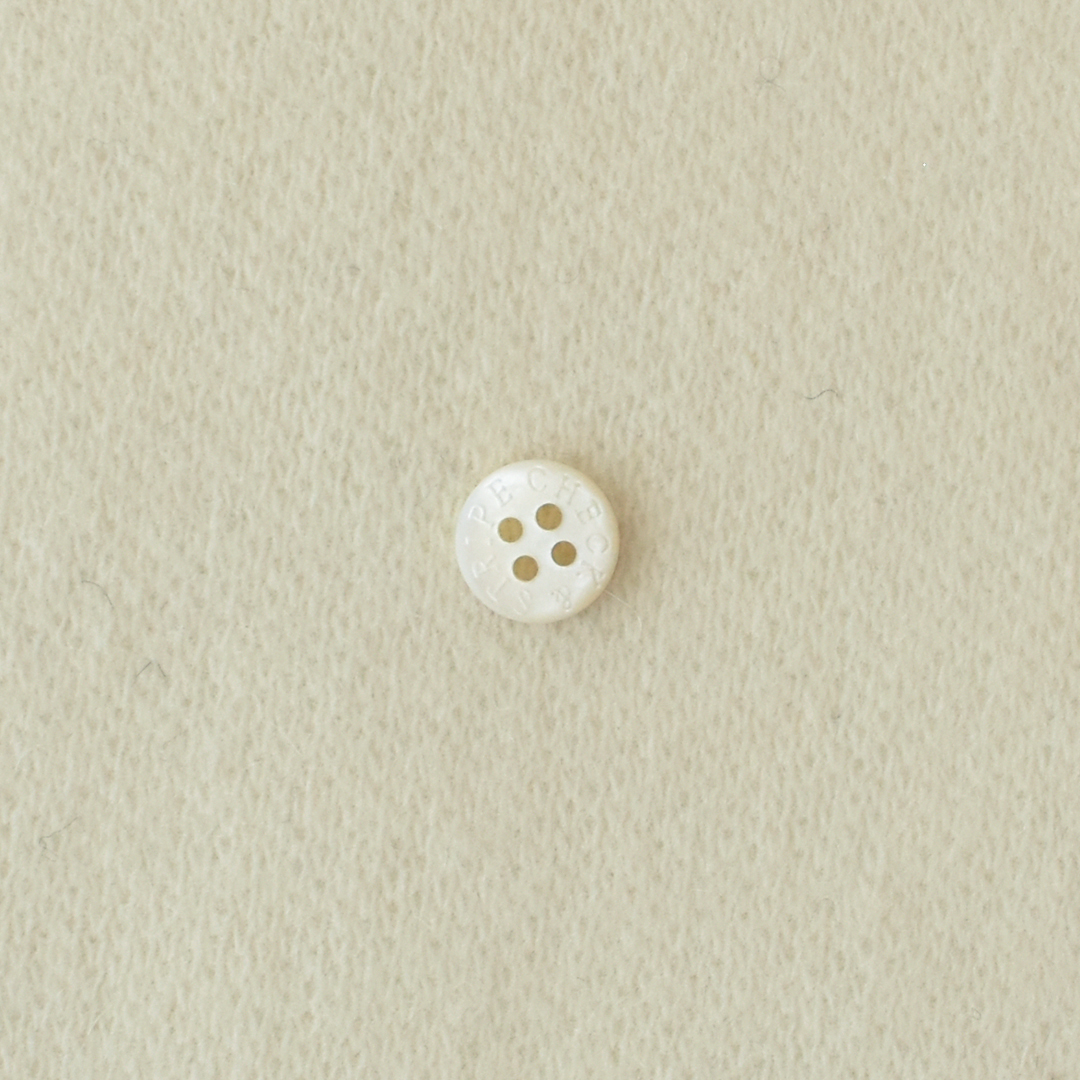 (特価)ほどよい厚みのウールニット　アイボリー