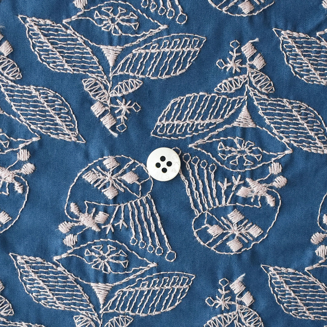 C&S海のブロードに刺しゅうの布「beautiful friendship」(レシピ付き)　スモークブルーにローズミスト