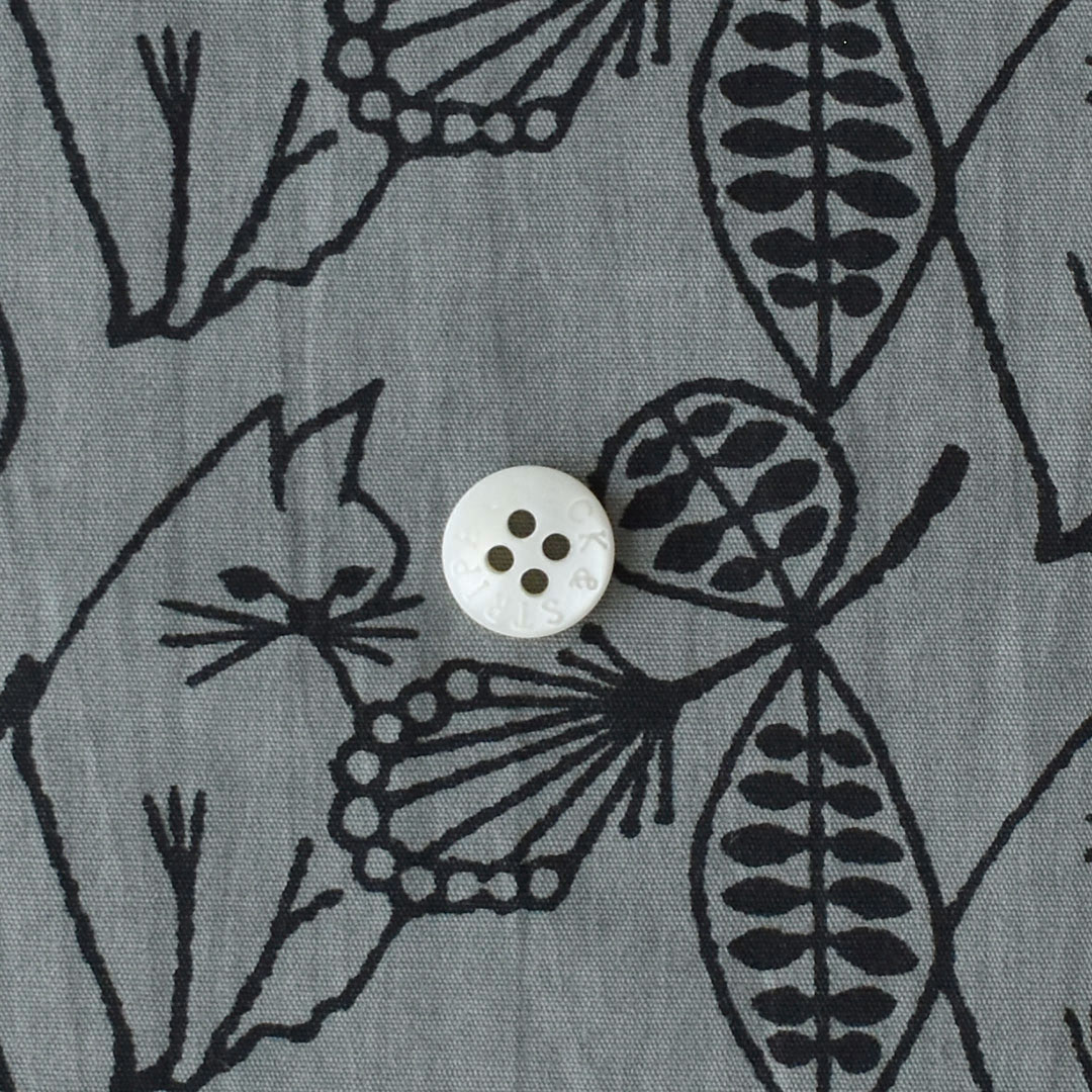 ラミネートカットクロス 「HANA」　グレーにブラック