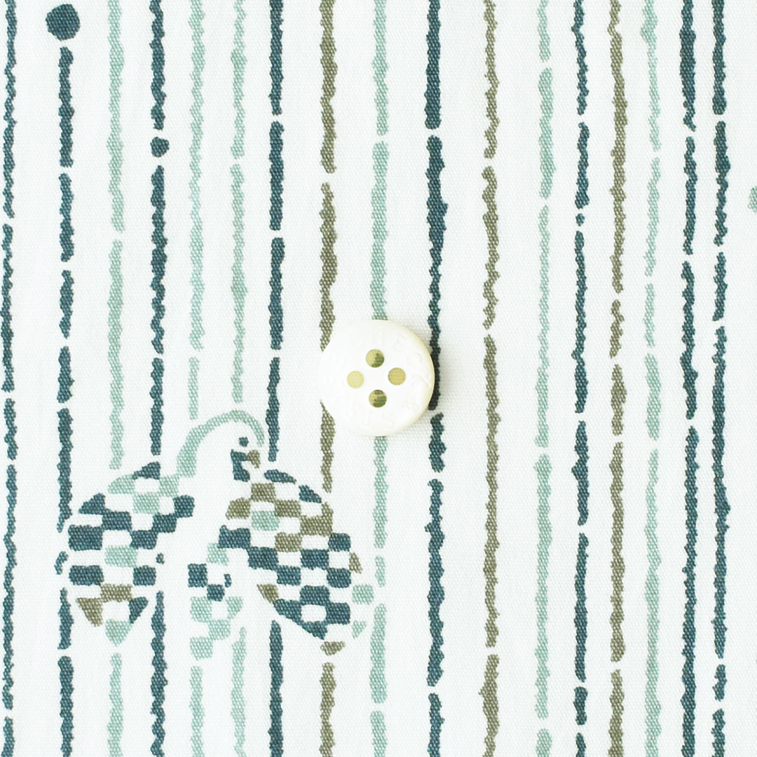 ラミネートカットクロス 「bird whisper」　ホワイトにスモークカラー系