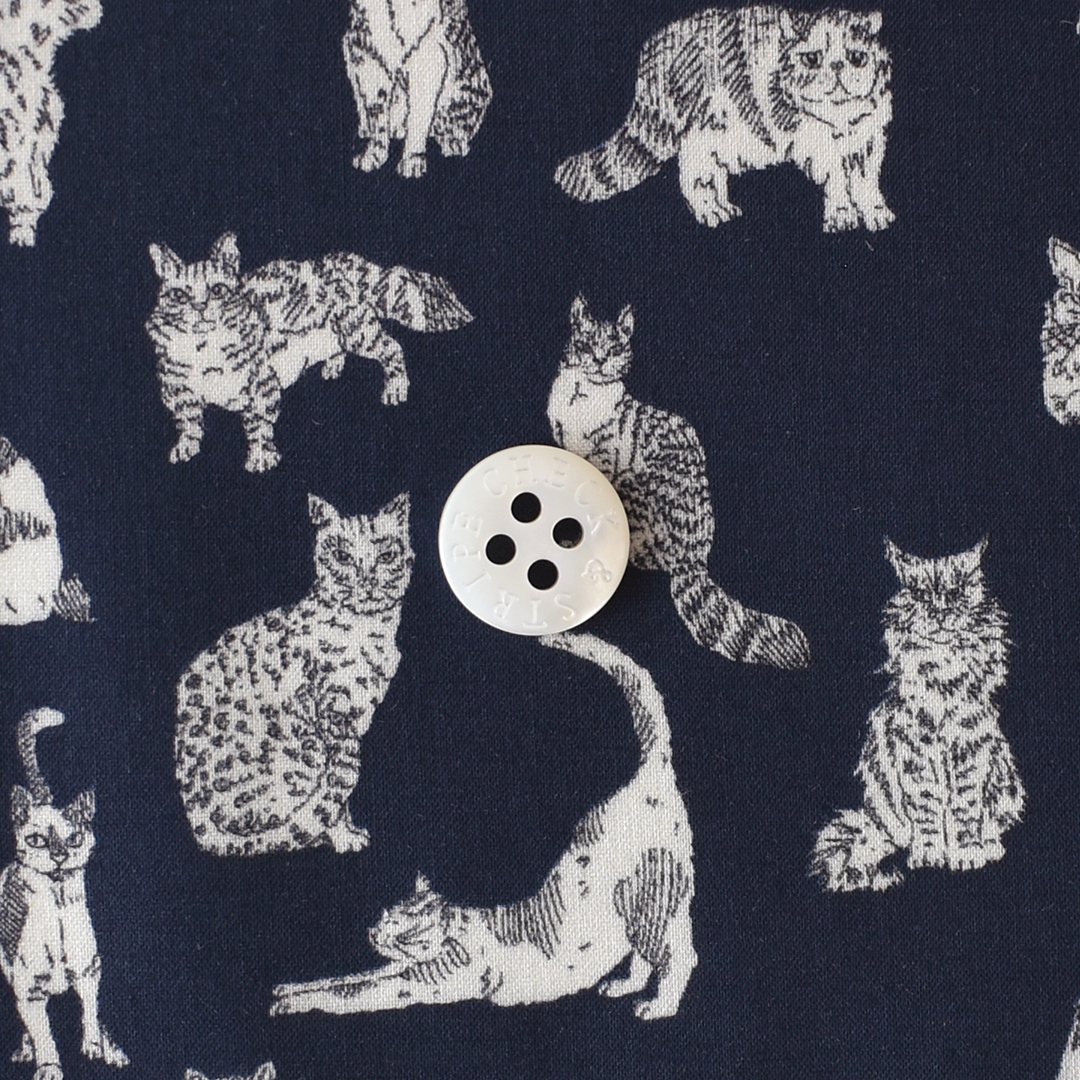 リバティプリント　Meow-petit ◎J24H(ネイビー)