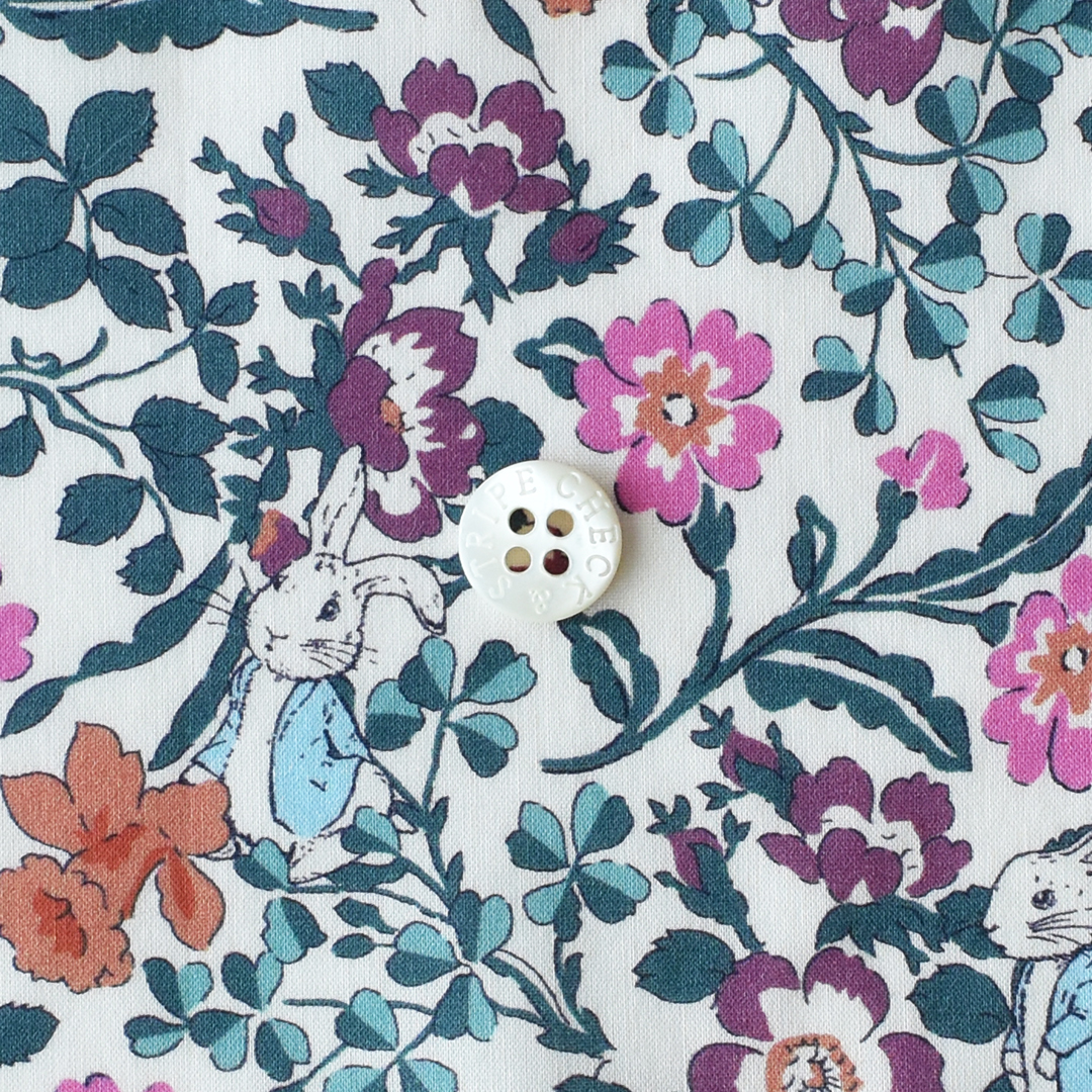 リバティプリント　Walker Rabbits J20E(ピンク・パープル・シックオレンジ系)