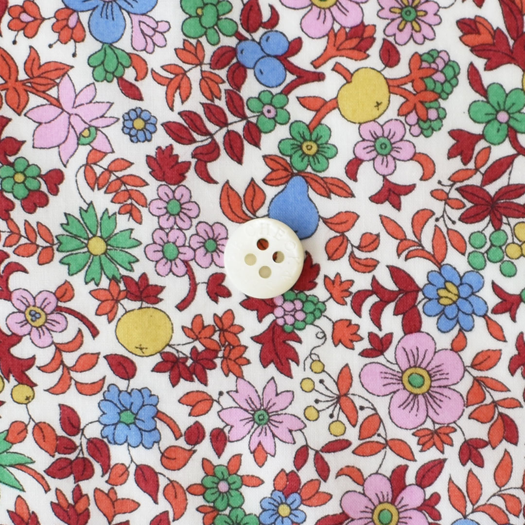 リバティプリント　Fruit Punch 24CU(グリーン・ブルー・ピンク系)