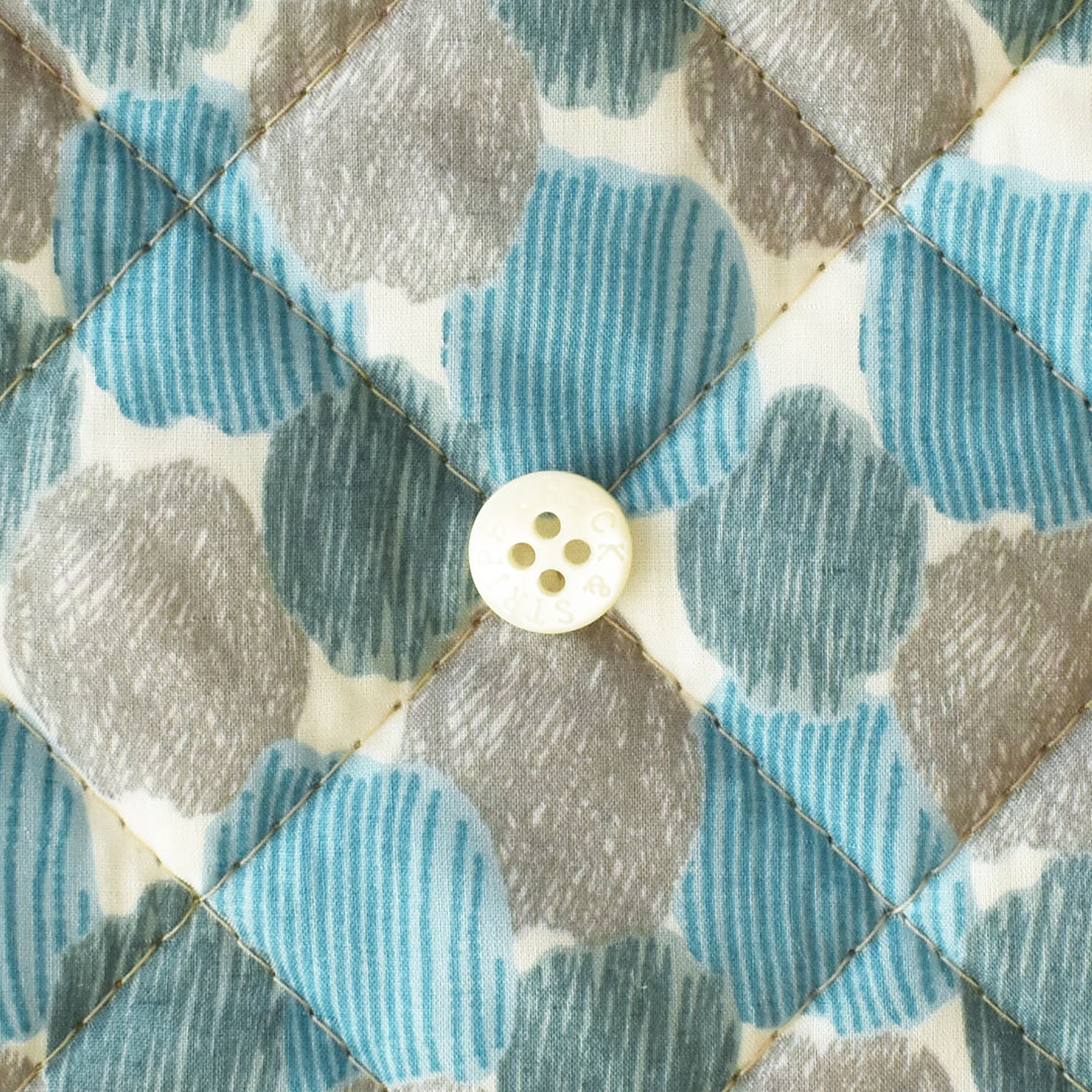 リバティプリントキルティング Jo Lee　J25B(ライトブルー・グレー・ブルーグリーン系)