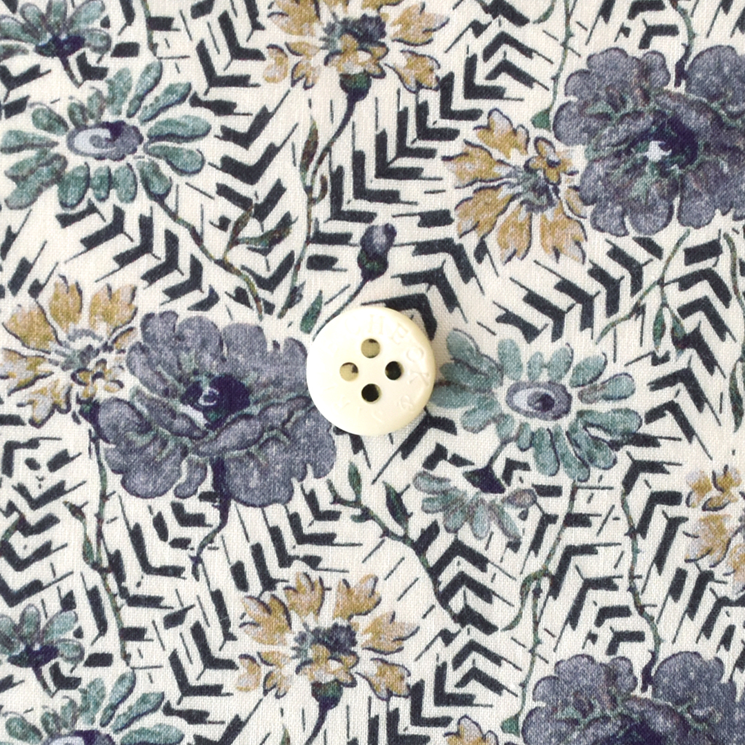 リバティプリントラミネート  Demeter　◎J24A(グレー系)