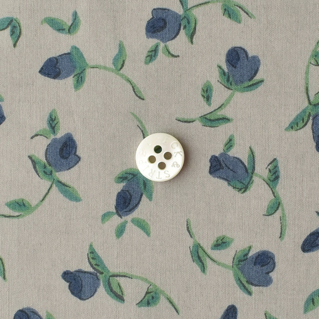 リバティプリント Floating Flora　◎J25B(サンドグレーにスモークブルー)(新色)